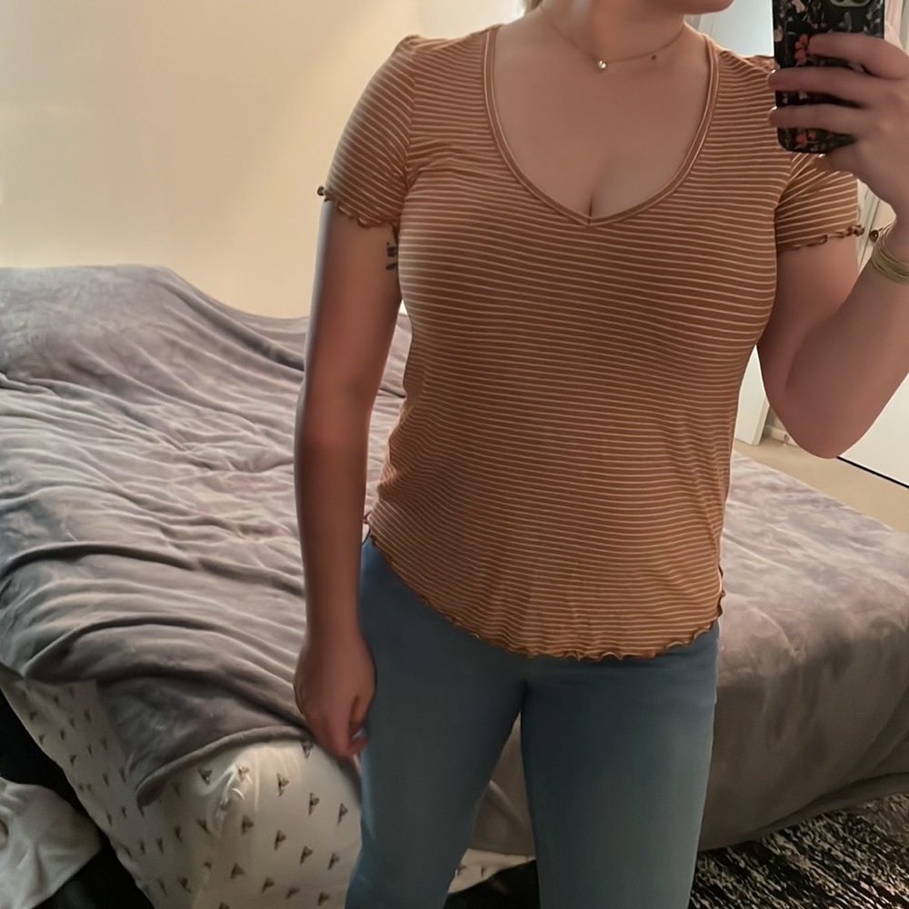 NWOT- American Eagle Shirt